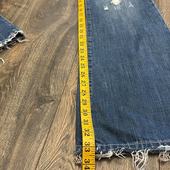 SOLD.American Eagle Low Rise Favorite Boyfriend Jean - Picture 5 of 10
